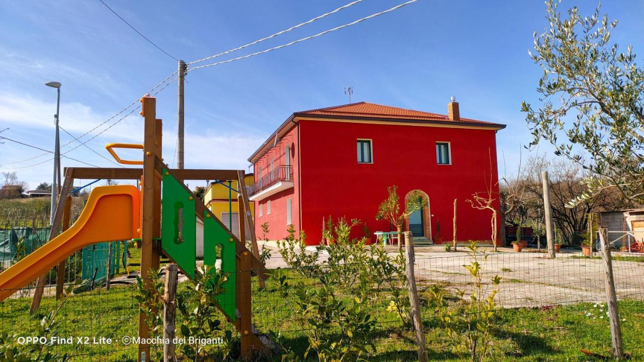 Agriturismo Macchia Dei Briganti - B&B Montefalcione Kültér fotó